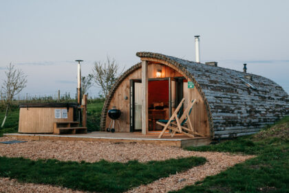 Toms Eco lodge Tapnell Farm Modulog outside